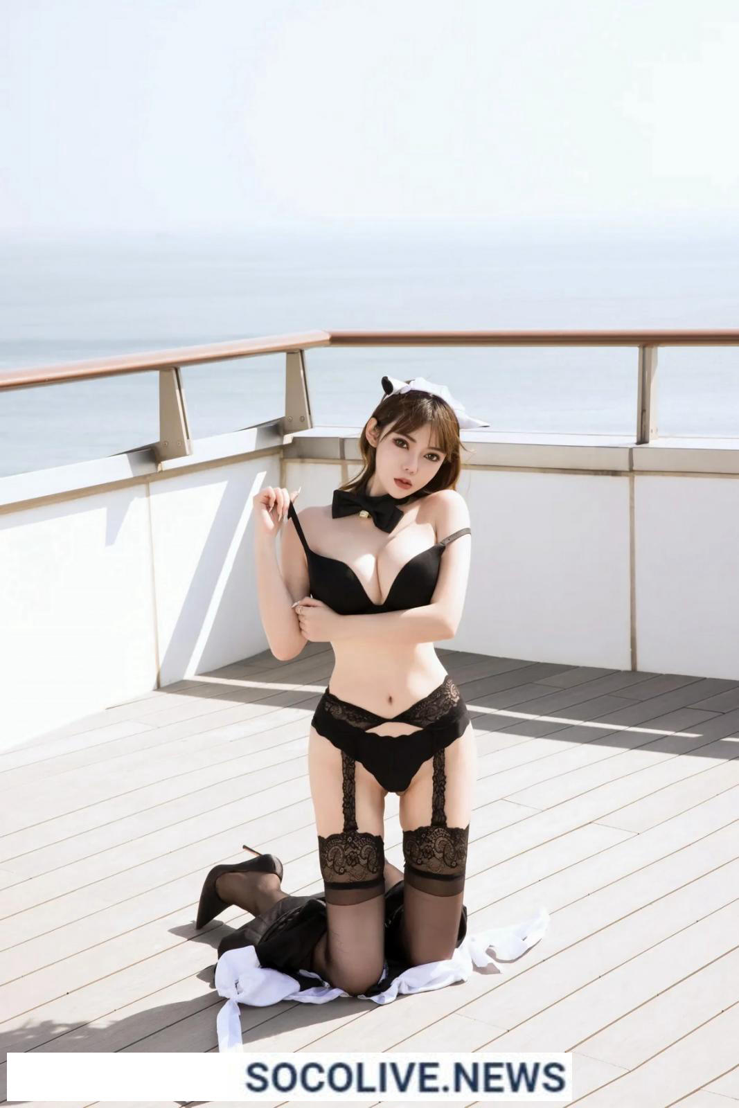 55+ Ảnh Nữ Hầu Gái Sexy Bị Bắt Trói Trên Boong Tàu - Socolive